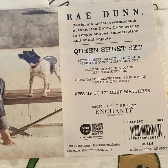 Rae Dunn “Merry Everything” Queen Sheet Set - Picture 2 of 3